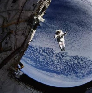 12-aprelya-den-kosmonavtiki